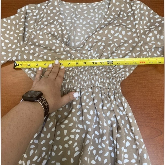 Shein Women’s Beige Tan Polka Dot V-Neck Shirred Waist Mini Dress Size Medium - Picture 11 of 13